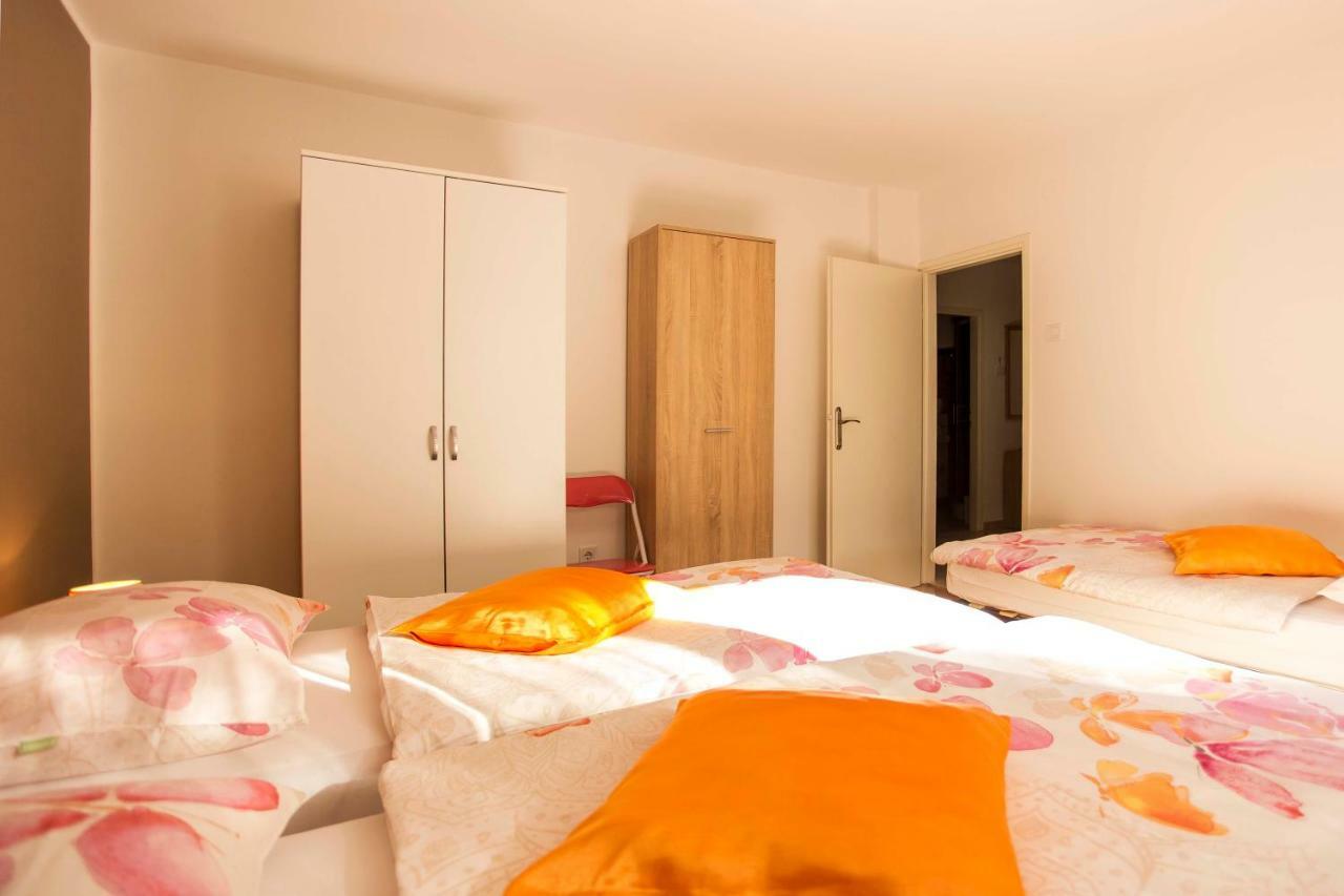 Apartman Barbara ロヴィニ エクステリア 写真